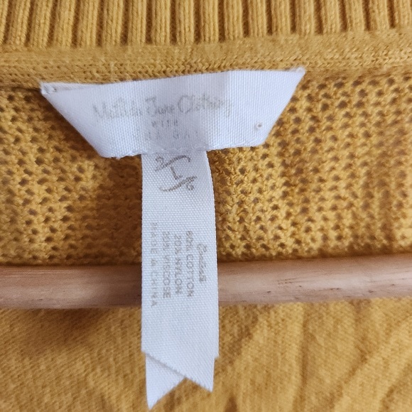 Bright Mustard Yellow V-Neck Button-Front Women's Cardigan - Picture 2 of 2